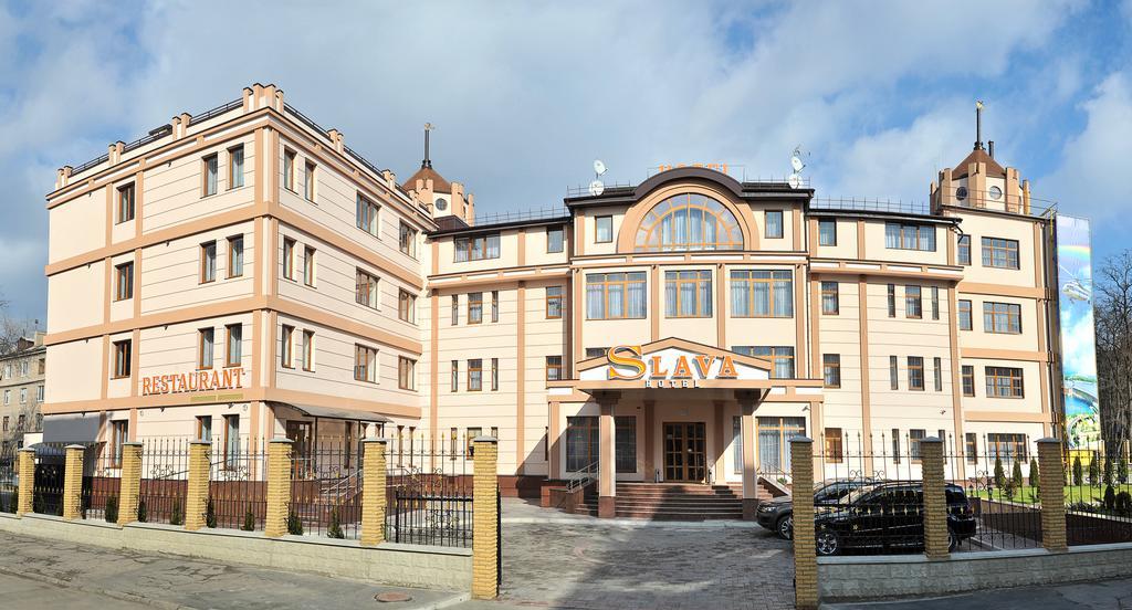 Slava Hotel Zaporizhia Eksteriør bilde