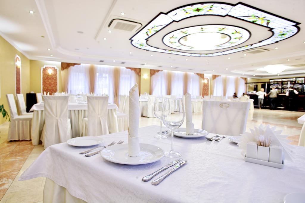Slava Hotel Zaporizhia Eksteriør bilde