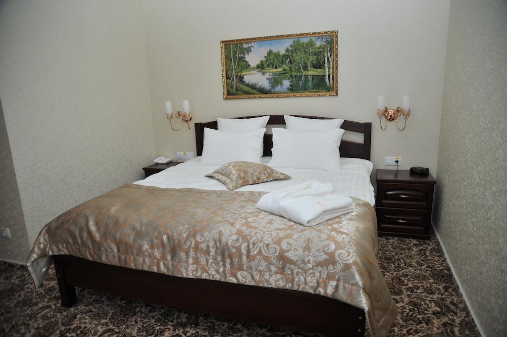 Slava Hotel Zaporizhia Rom bilde