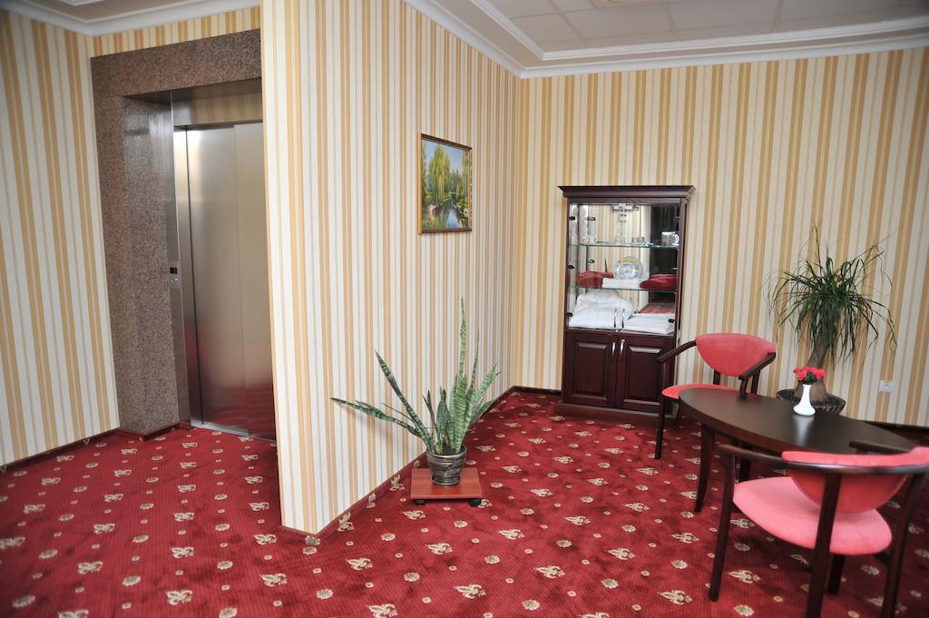 Slava Hotel Zaporizhia Eksteriør bilde