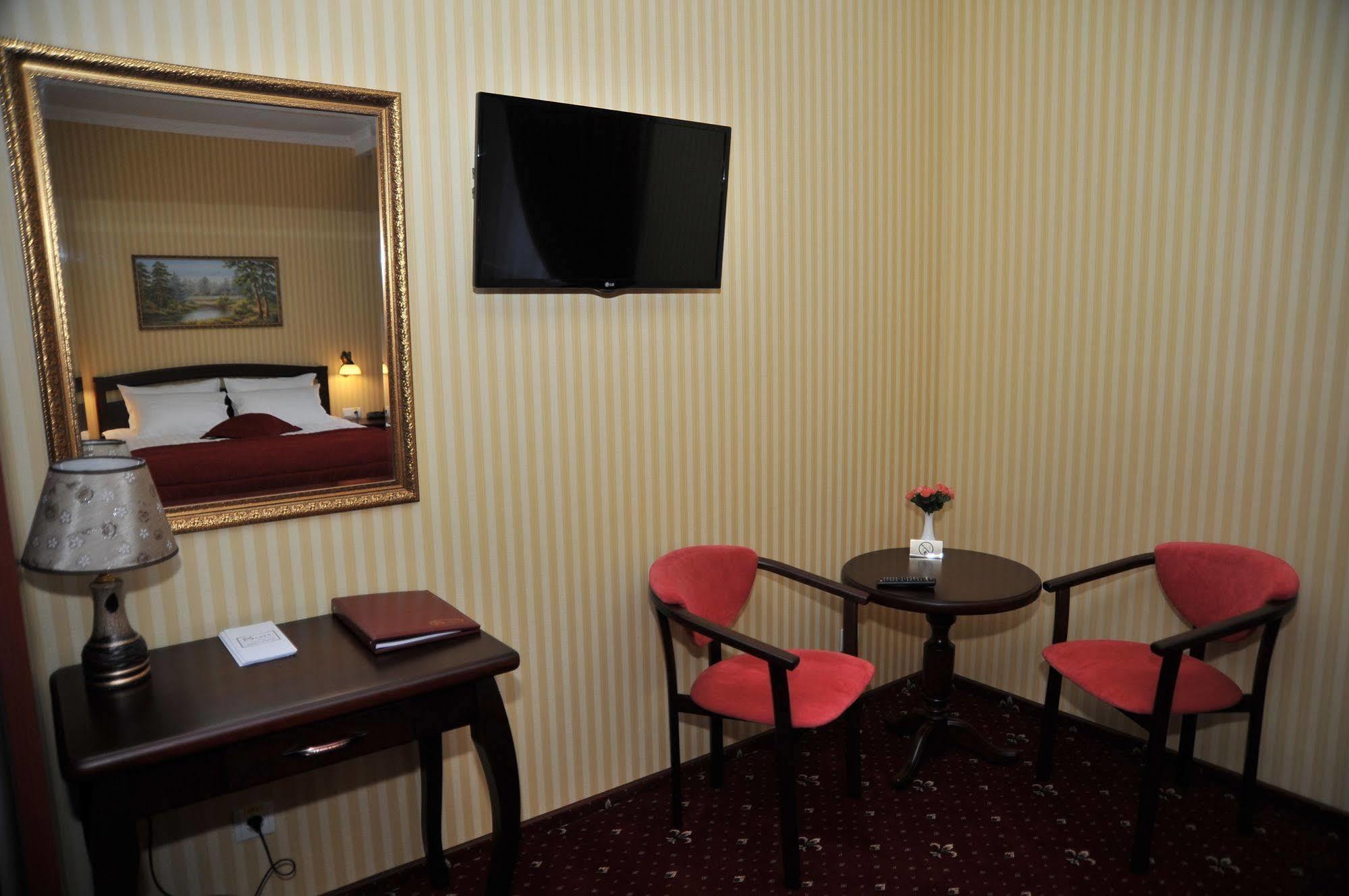 Slava Hotel Zaporizhia Eksteriør bilde
