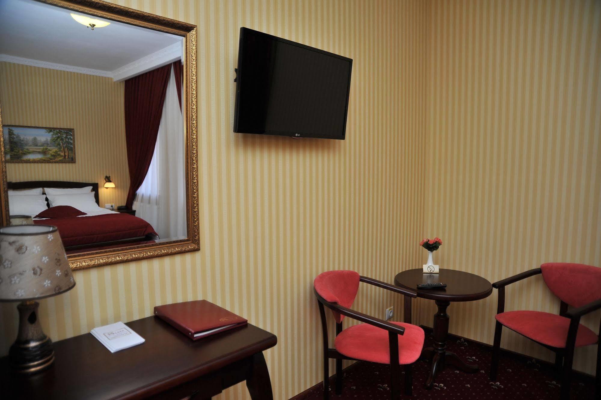 Slava Hotel Zaporizhia Eksteriør bilde