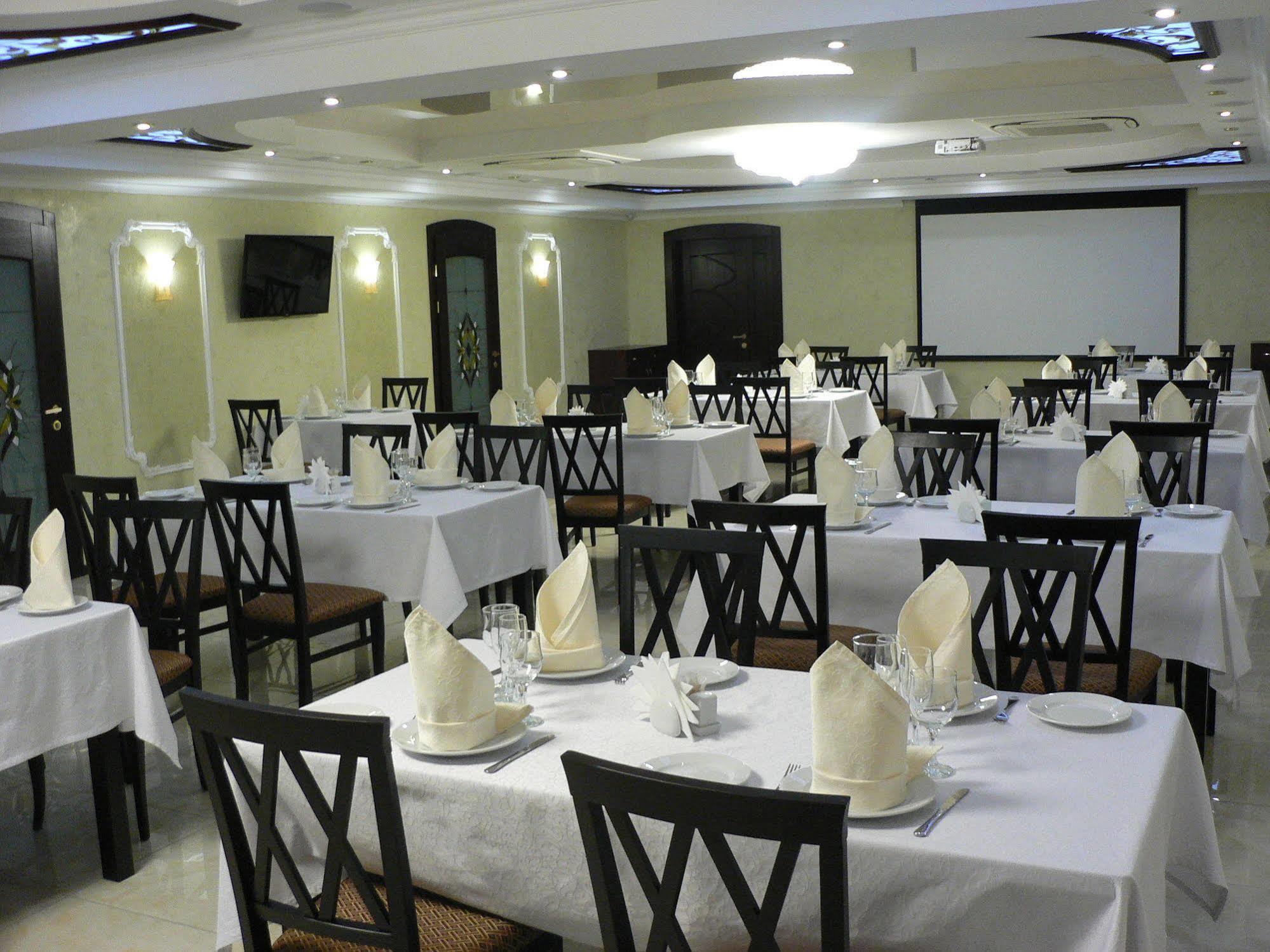 Slava Hotel Zaporizhia Eksteriør bilde
