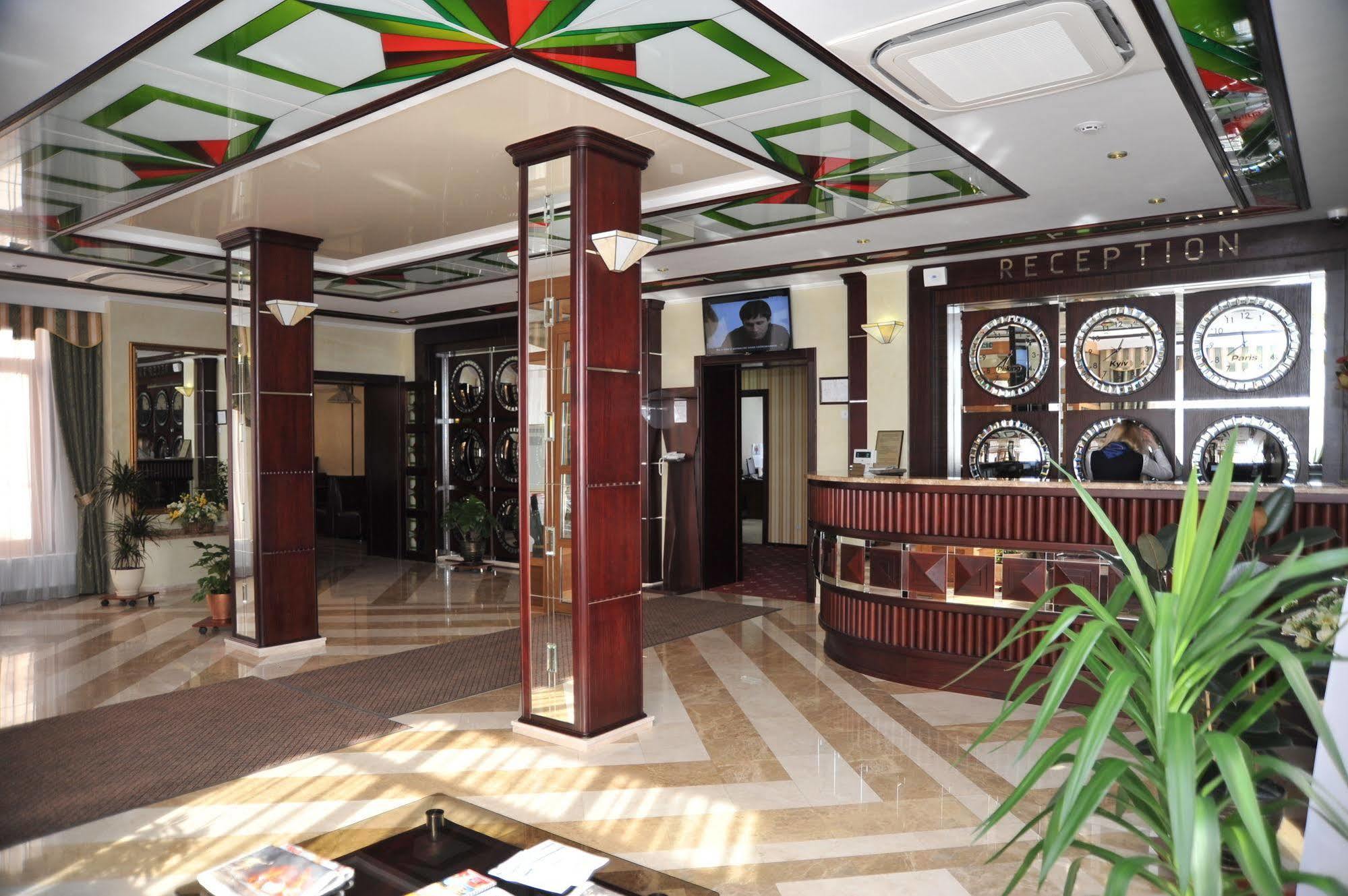Slava Hotel Zaporizhia Eksteriør bilde